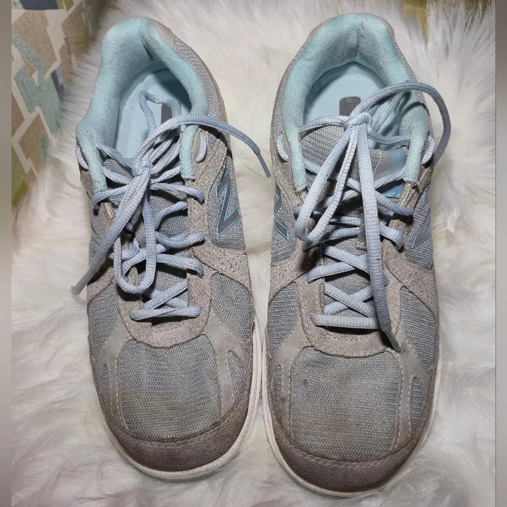 New Balance Mens Gray and Blue‎ Athletic Shoes. ⚠Pay attention to the details